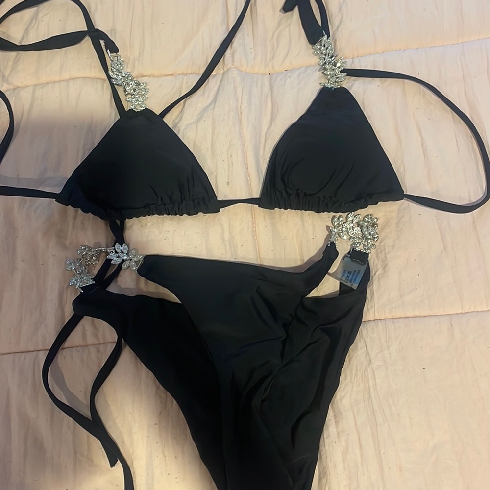 black jewel bikini